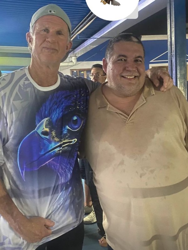 Chad Smith Baterista Do Red Hot Chilli Peppers Cai No Samba Da Portela