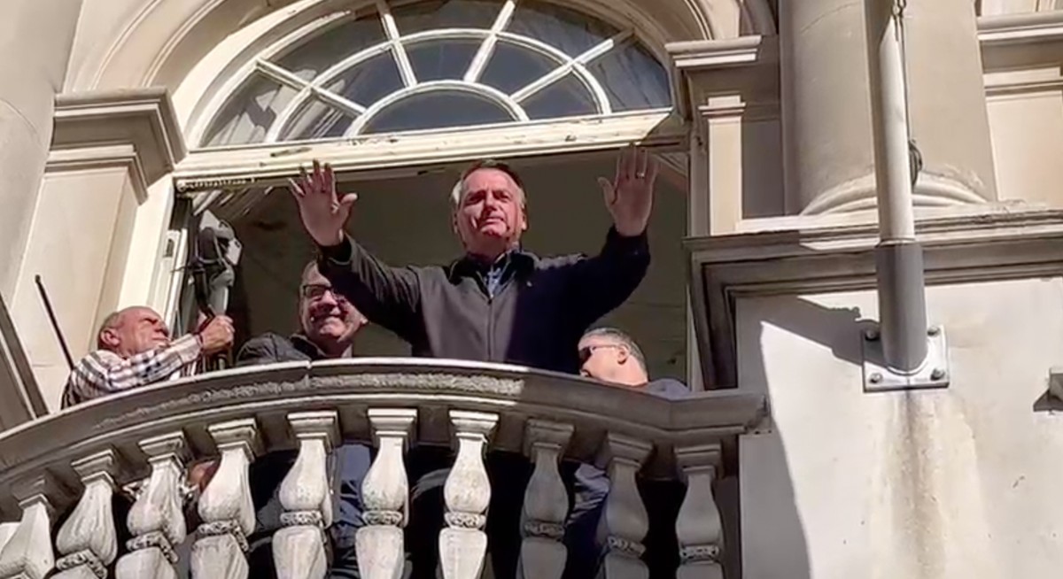 Funeral Da Rainha E Kit Gay Tse Mant M Decis Es Que Pro Bem Bolsonaro De Usar V Deos Em