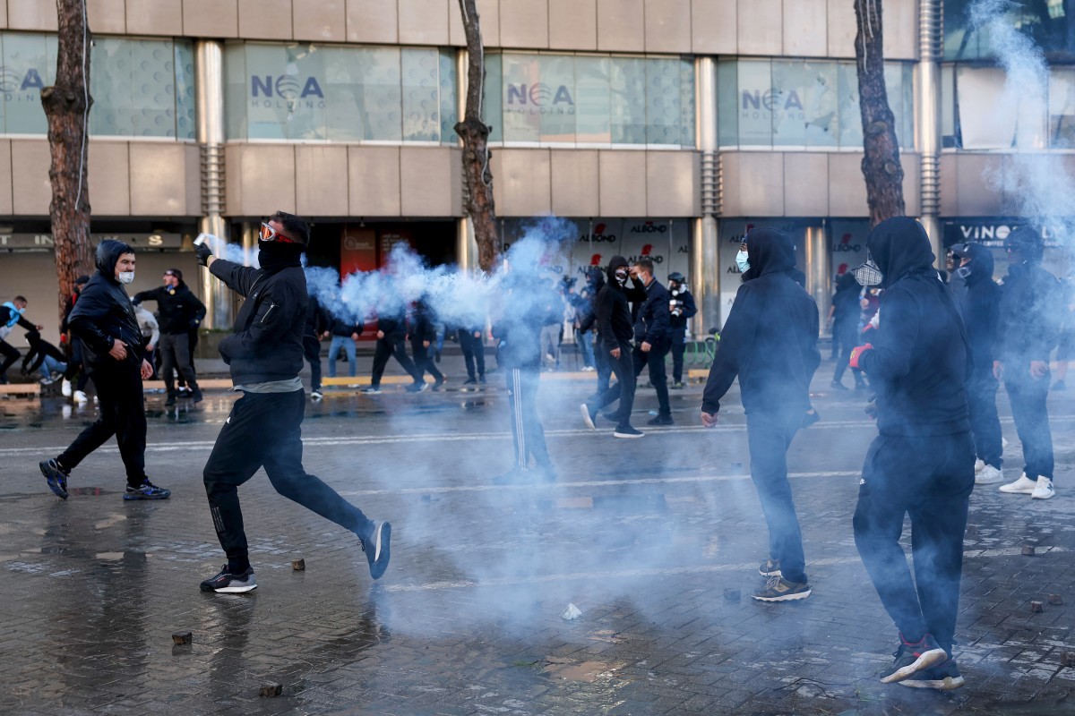Premier da Albânia acusa 'forças estrangeiras' de incitar protestos violentos e tentar impedir entrada do país na UE