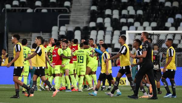 Bola de Cristal prevê aumento da vantagem do Botafogo e saída do