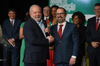 De olho no público evangélico, governo Lula lança propaganda com