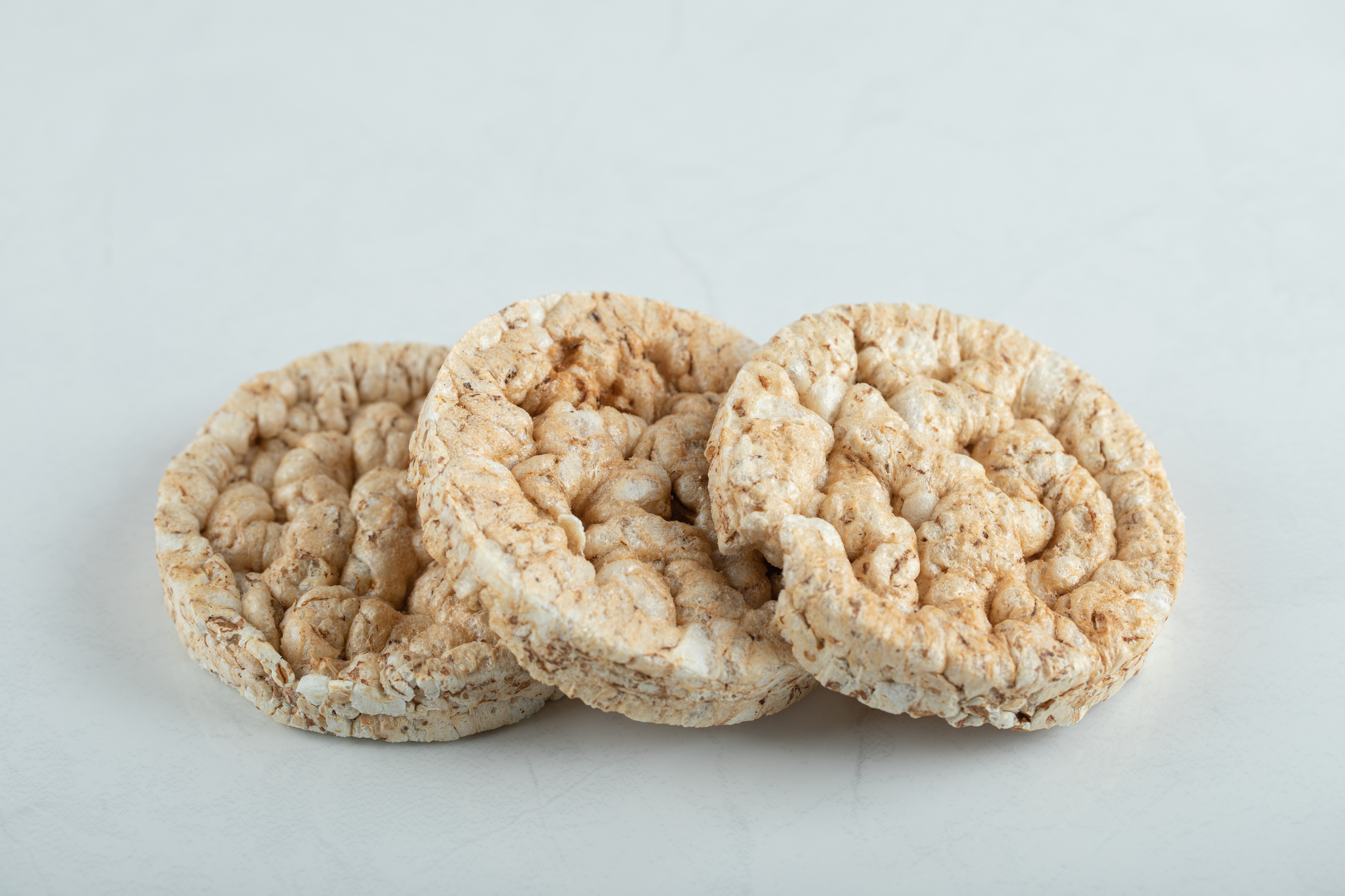 Biscoito de arroz: essa receita pode ser saudável?