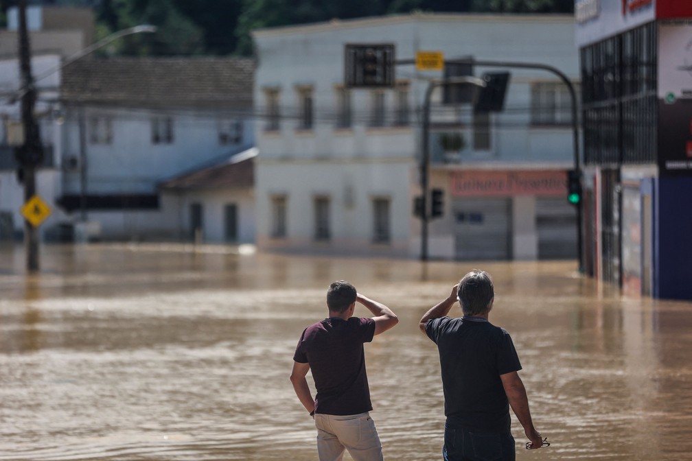 Rio do Sul, no Vale do Itajaí, ficou alagada após temporal em Santa Catarina — Foto: Anderson Coelho/AFP