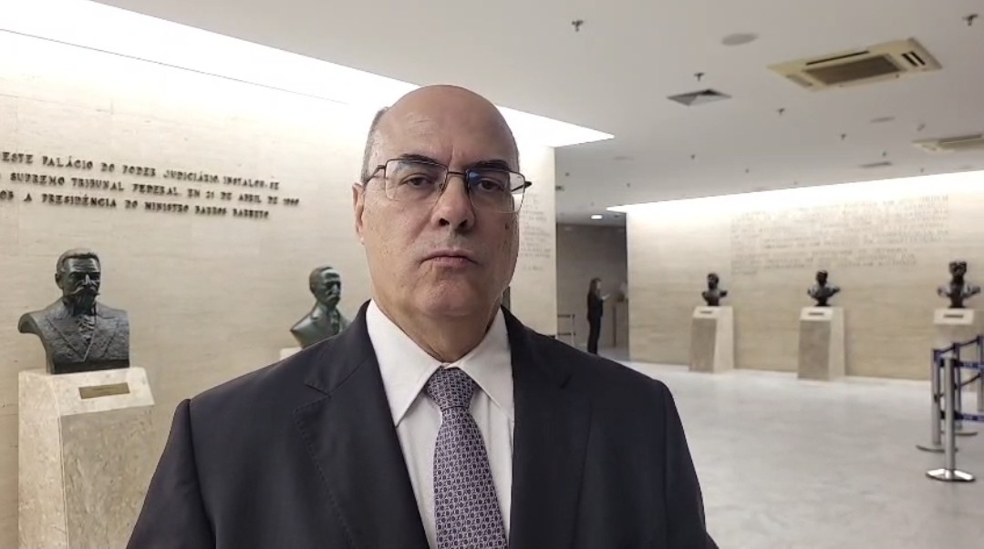 Cassado em votação aberta, Witzel acompanha julgamento no STF e defende sigilo em eventual eleição indireta no Rio