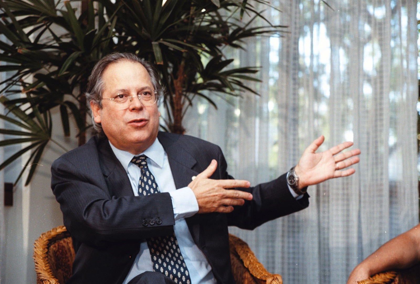 José Dirceu recebe diagnóstico de linfoma após internação em SP