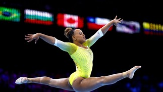 Rebeca Andrade e Flávia Saraiva dividem pódio e Brasil chega a seis