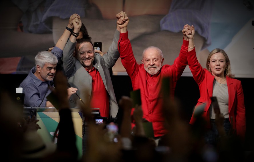 Humberto Costa, Edinho Silva, Gleisi e Lula em evento do PT
