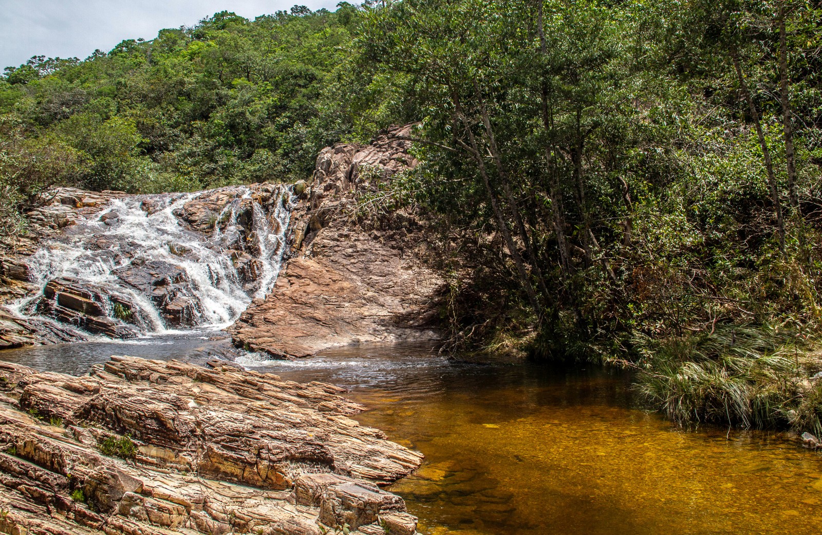 Uma das oito cachoeiras do Complexo Paraíso, parte do Parque Nacional da Serra da Canastra, em Delfinópolis, Minas Gerais — Foto: Divulgação / Cezar Félix / Secretaria de Cultura e Turismo de Minas Gerais