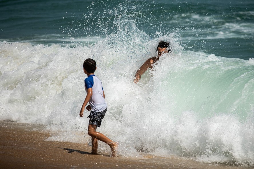 Com calor o e feriados vista confira dicas para tomar um banho