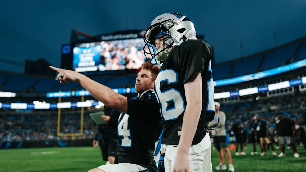 Jase Garland, No Campo Do Carolina Panthers - Foto: Andrew Stein / Carolina Panthers