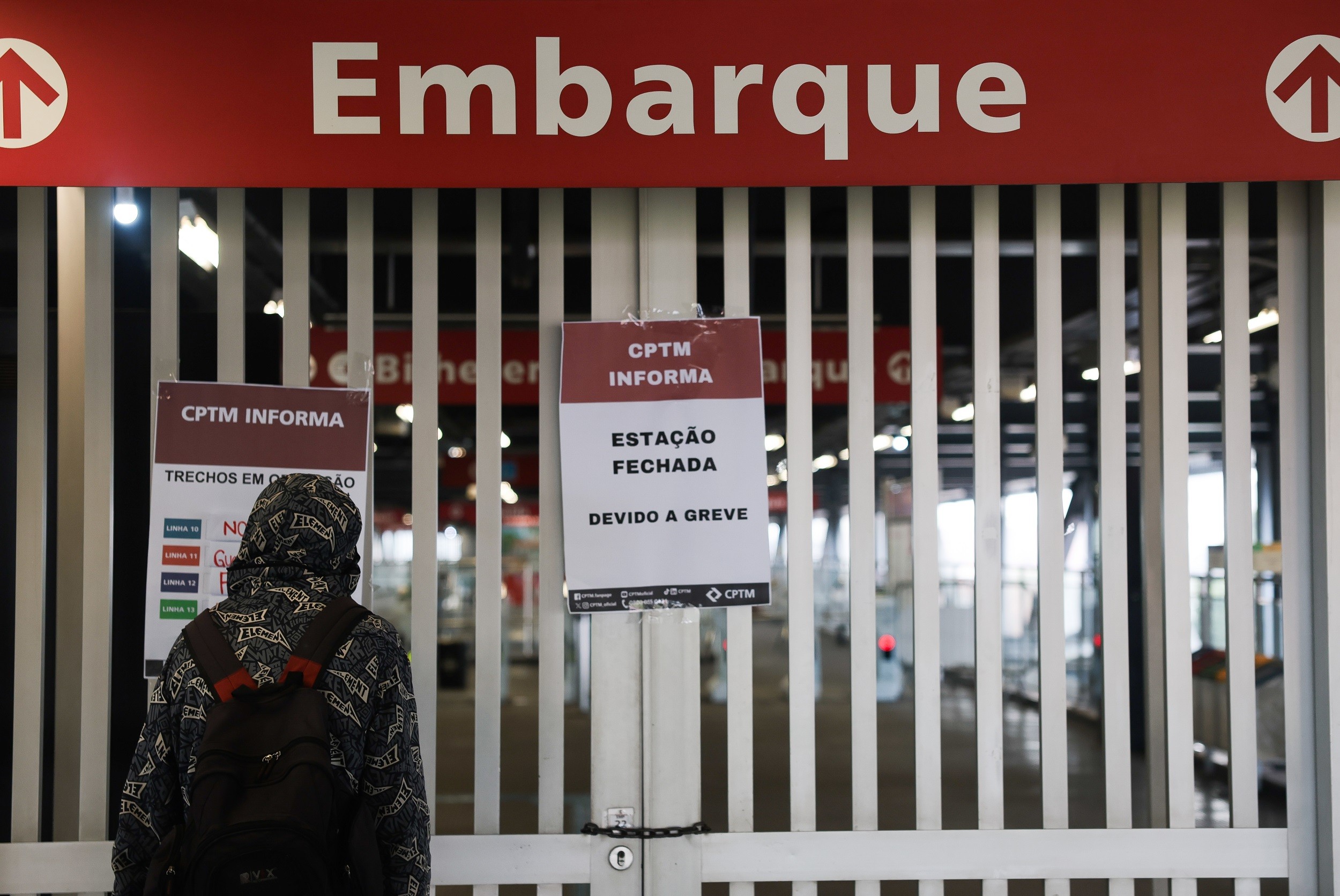 Tarcísio sugere motivação política em greve dos ferroviários de SP; sindicato rebate - QTU Questões do Universo