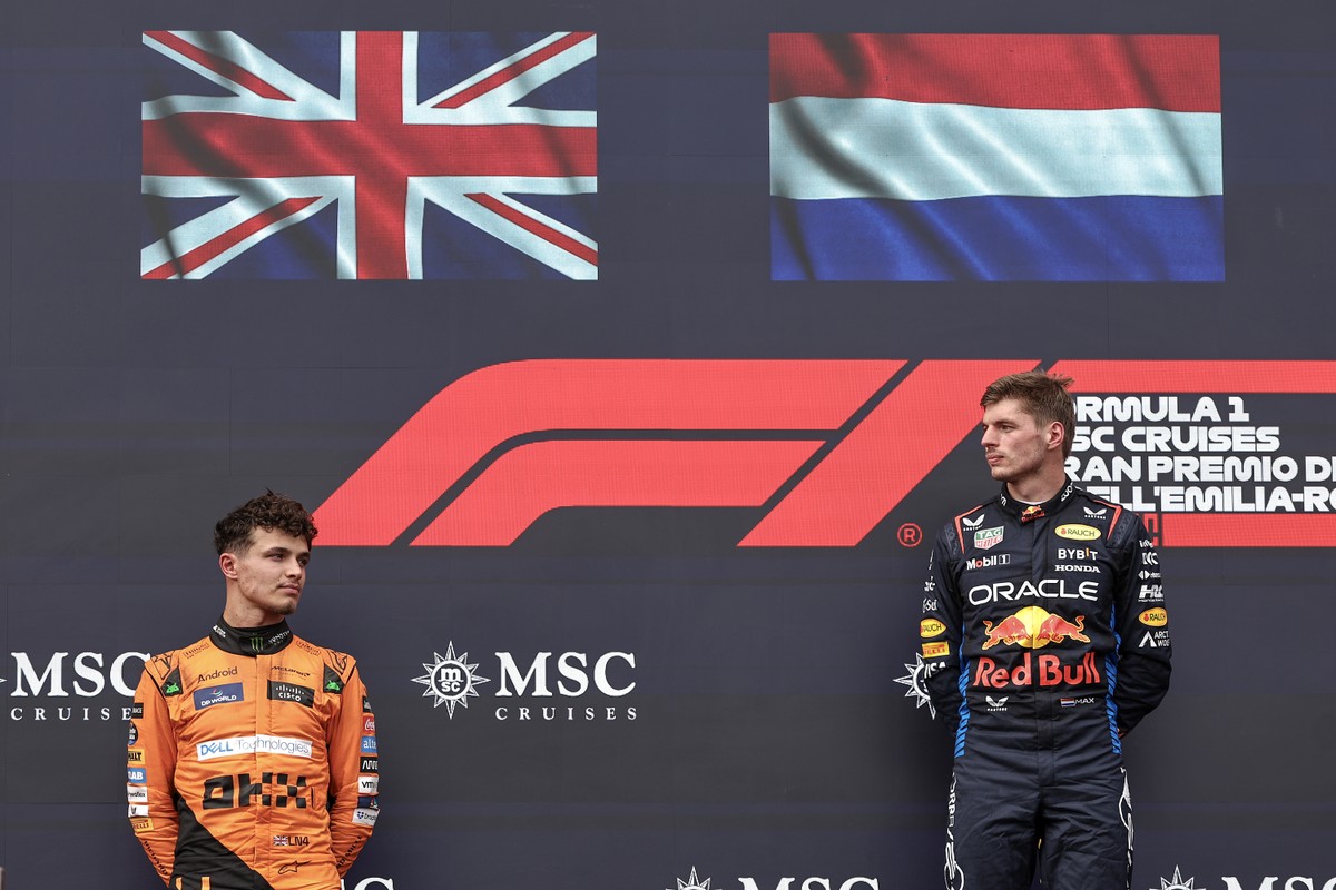 El jefe de McLaren dice que el castigo a Verstappen en el GP de México no es suficiente: “Se está volviendo ridículo”