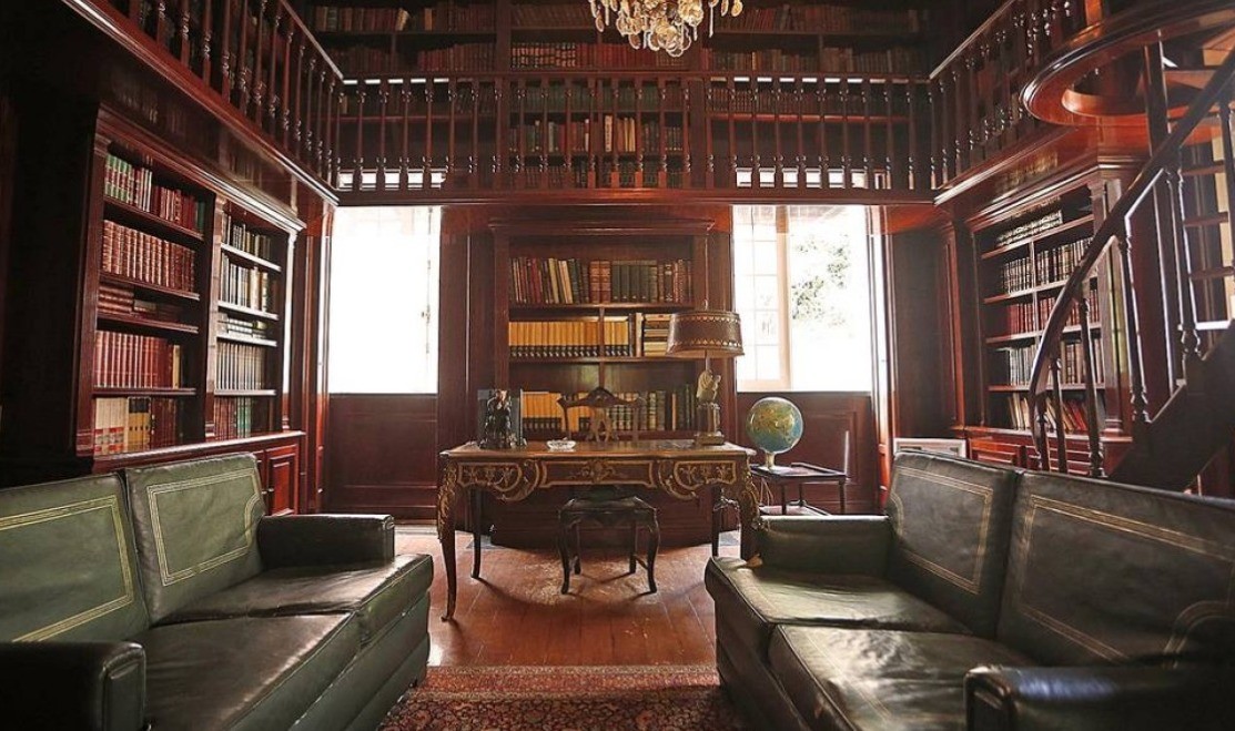 A biblioteca da casa  — Foto: Divulgação