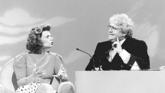 Jô Soares entrevistou a única mulher a ocupar o cargo de ministra da Fazenda, Zélia Cardoso, em 1990 — Foto: Reprodução