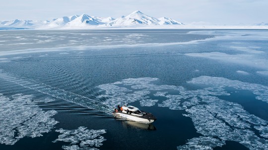 Destino de aventureiras e cientistas, terreno em ilha gelada do Ártico está à venda por R$ 1,5 bi