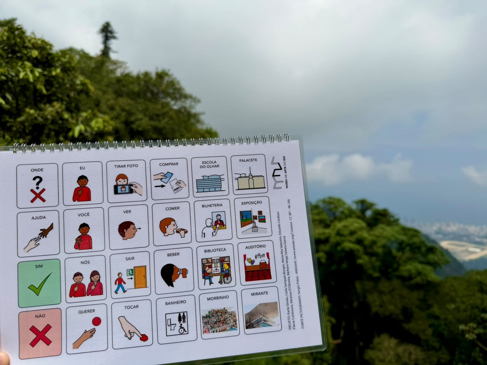 Ilustrações vão ajudar público a ter contato com uma comunicação mais acessível durante visitas ao Parque Nacional da Tijuca