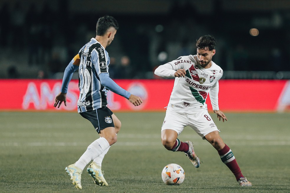 Da zona de rebaixamento às oitavas da Libertadores Fluminense e Grêmio