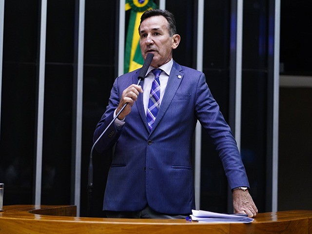 'Emocionalmente abalado com a separação da esposa', diz deputado que conhecia suspeito de explosões no STF