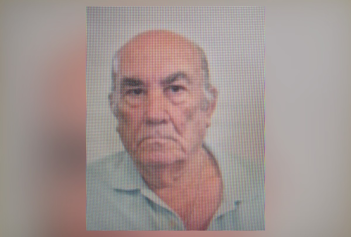 'eu matei meu pai', gritava filho de idoso, cujo corpo era mantido em cômodo vedado, na ilha do governador