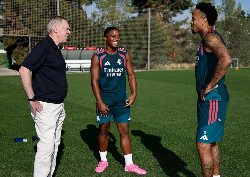 Técnico da seleção, Ancelotti visita Real Madrid e observa recuperação de trio brasileiro antes da Data Fifa - QTU Questões do Universo