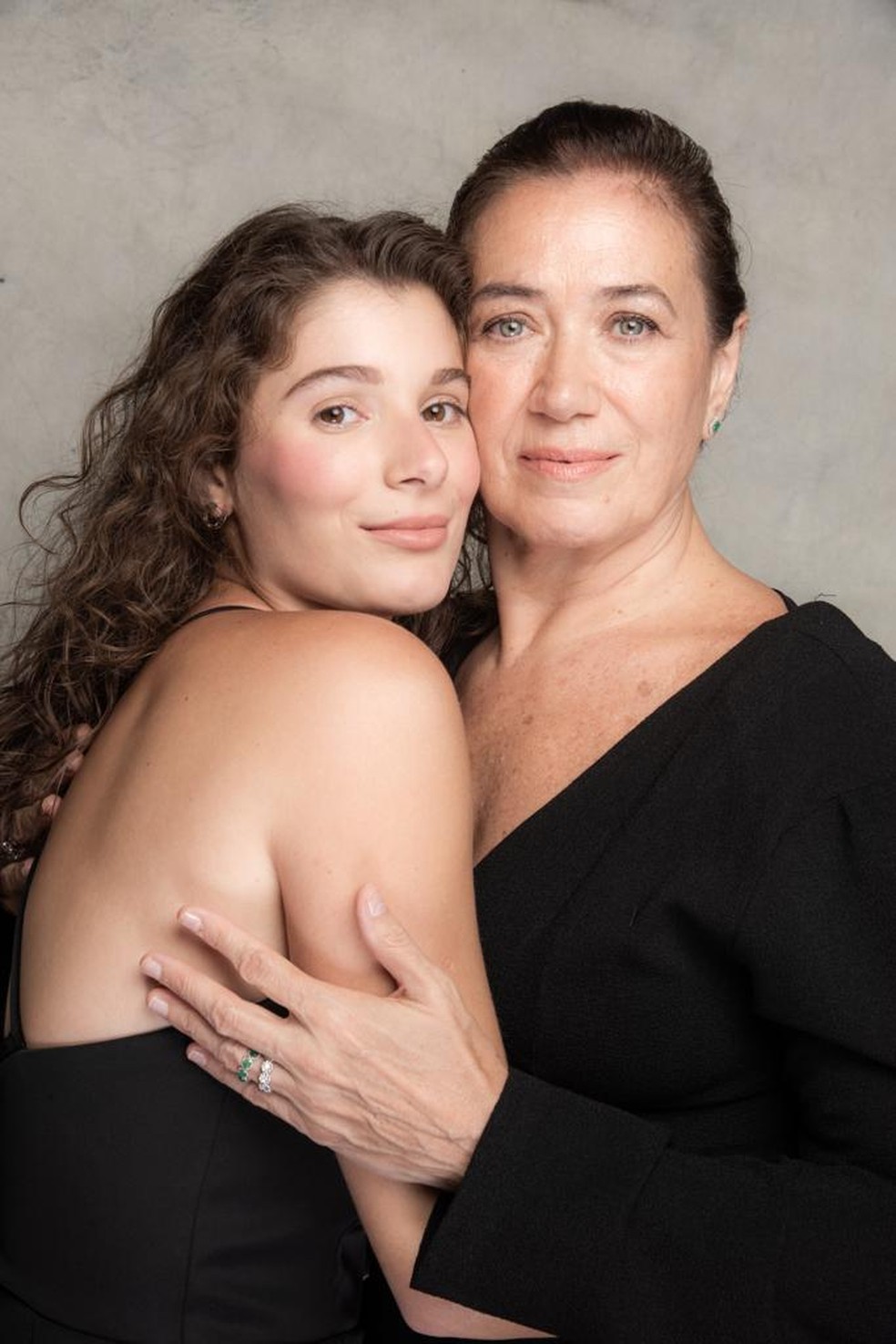 Mãe e filha: Lilia Cabral e Giulia Bertoni  — Foto: Divulgação
