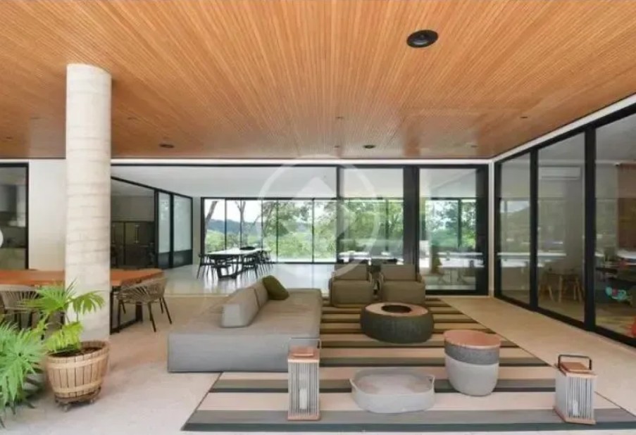 Parte da nova sala de estar da mansão de Zé Felipe — Foto: Divulgação