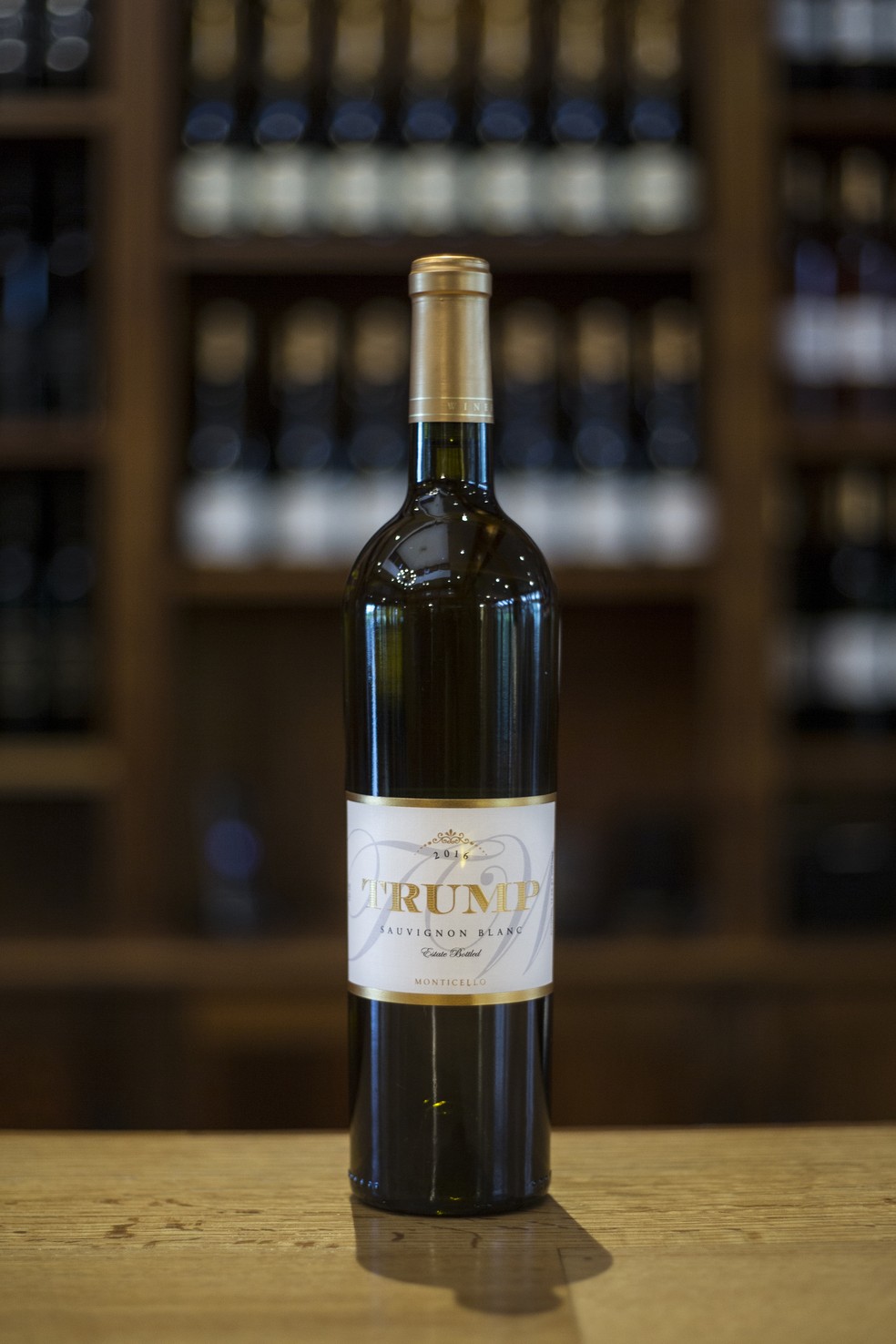 O Sauvignon Blanc de 2016 faz parte de um dos pacotes de degustação da Vinícola Trump que pertence a um dos filhos do presidente dos EUA — Foto: Chet Strange/The New York Times