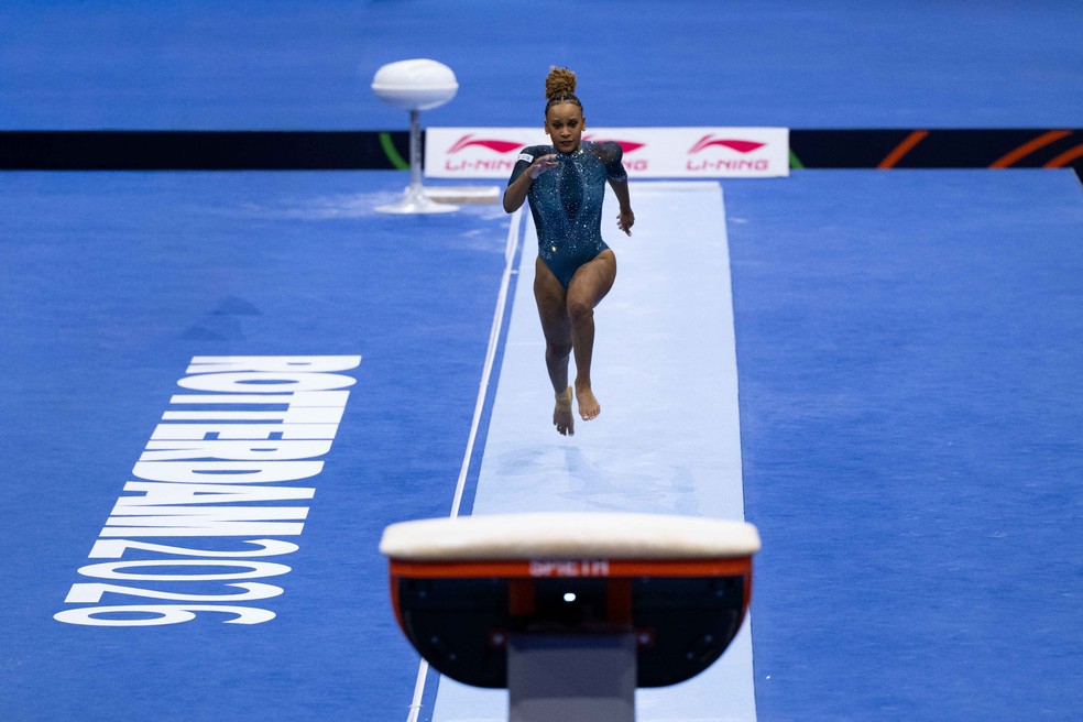 Rebeca Andrade é uma das favoritas no salto — Foto: MeloGym/CBG/Divulgação