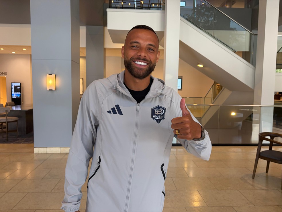 Guilherme, ex-Santos, na concentração do Houston Dynamo, que faz intertemporada na cidade que serve de base para a seleção na Copa — Foto: Rafael Oliveira