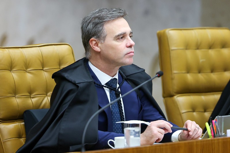 Escândalo do INSS: Mendonça manda à PGR 39 pedidos de revogação de prisão