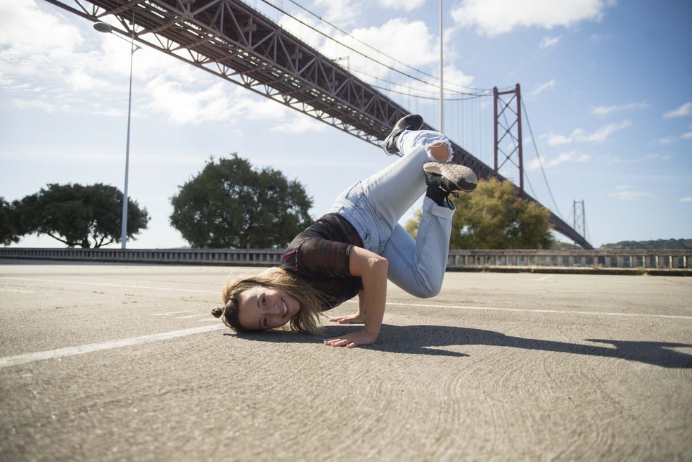 Tamara Catharino, brasileira que é especialista em coreografia com efeitos por meio dos movimentos de grupo em larga escala — Foto: Arquivo pessoal
