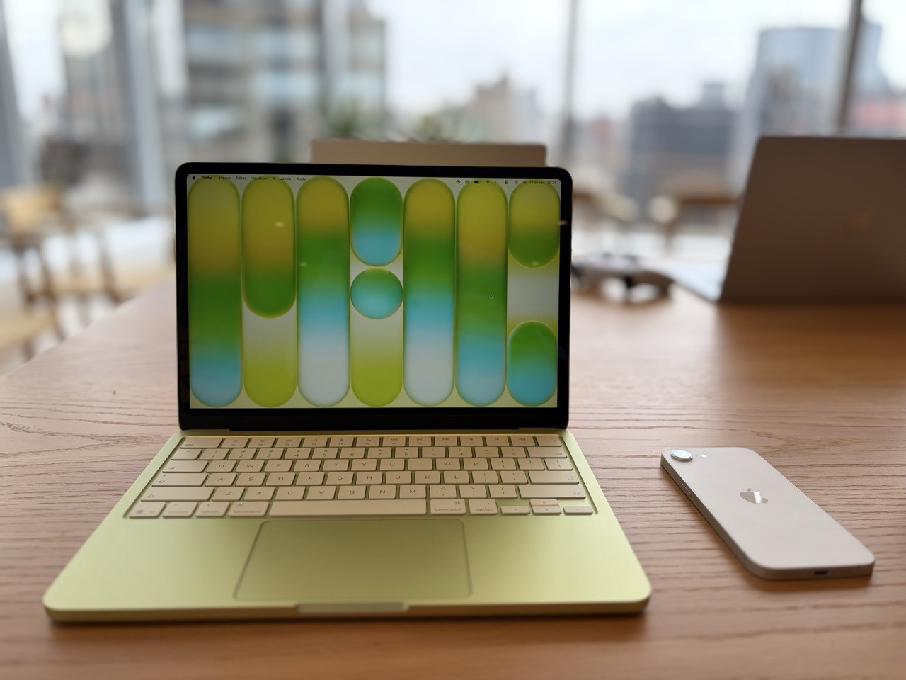 MacBook Neo: veja as primeiras impressões do novo notebook que é o mais acessível da Apple