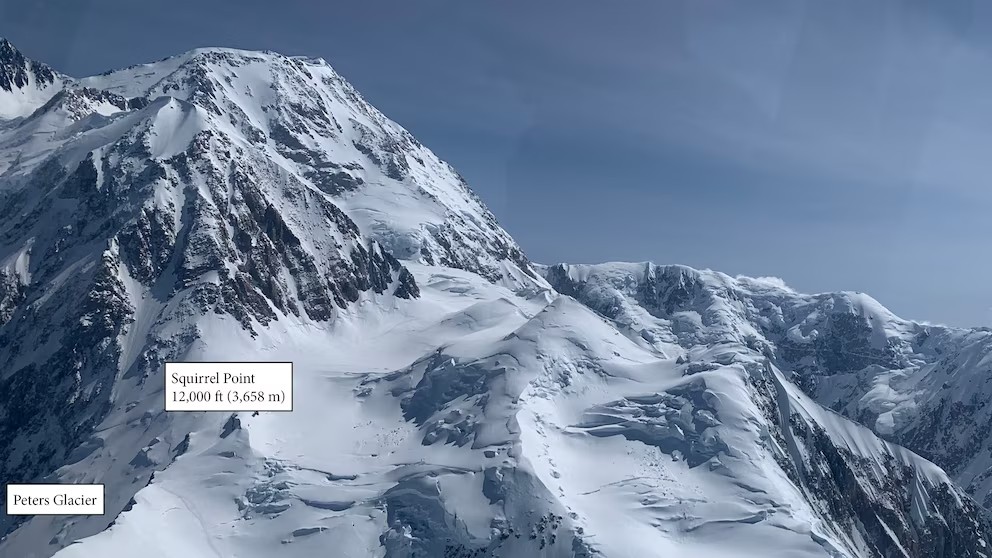 Tragédia no Alasca: três alpinistas morrem e sobrevivente é resgatado em estado crítico no Monte McKinley