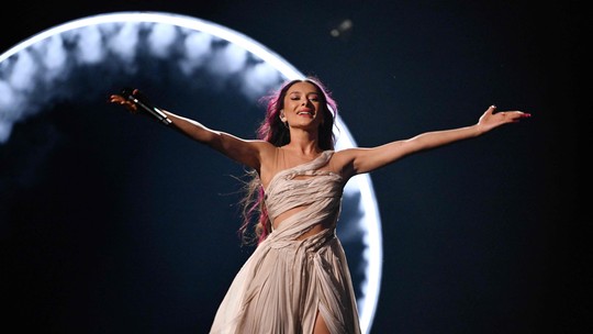 Cantora israelense se classifica para final do Eurovision após críticas em ato pró-palestinos
