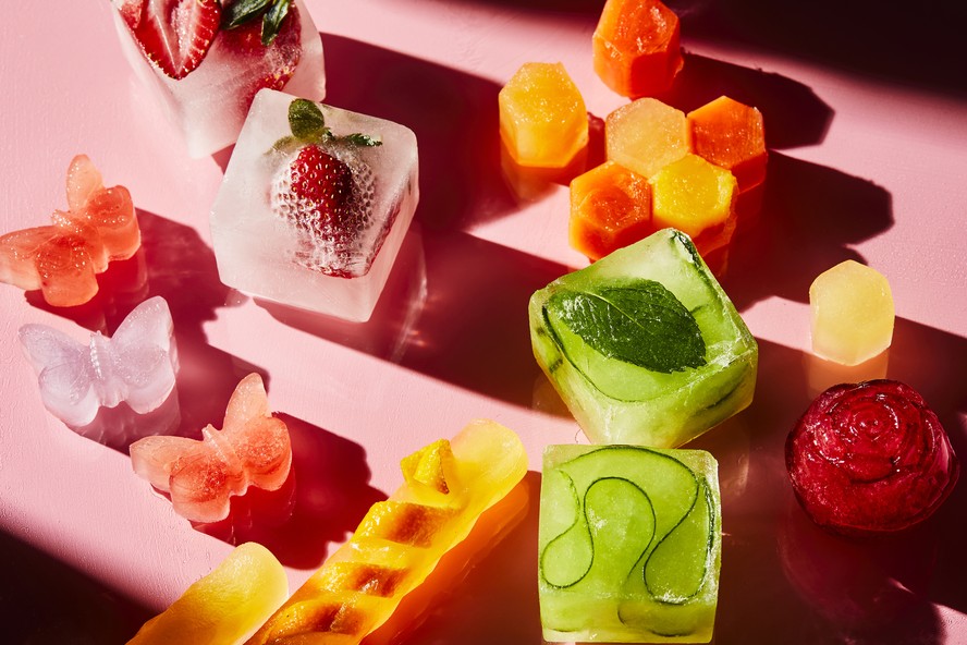 Gelo com pepino, hibisco e no formato de palito: receitas para ...