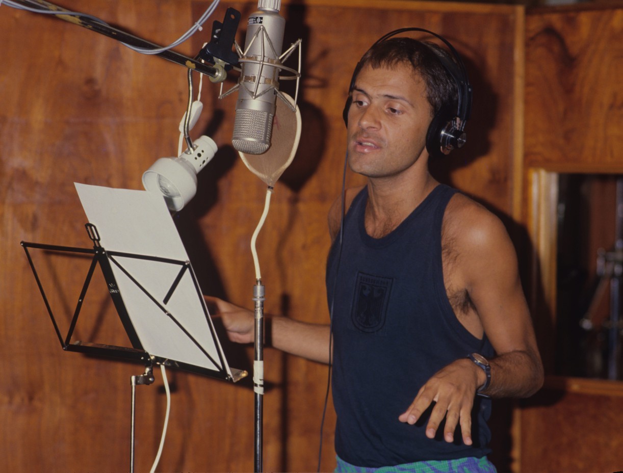 Nos 35 anos de morte de Cazuza, relembre o artista em 35 fotos do GLOBO