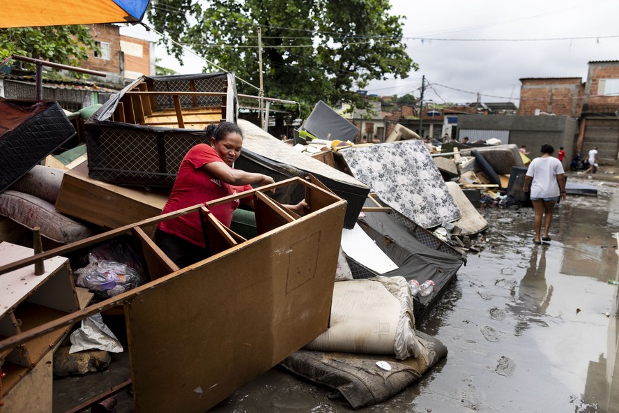 Mortes em cinco cidades e consultas adiadas em hospital alagado: veja ...