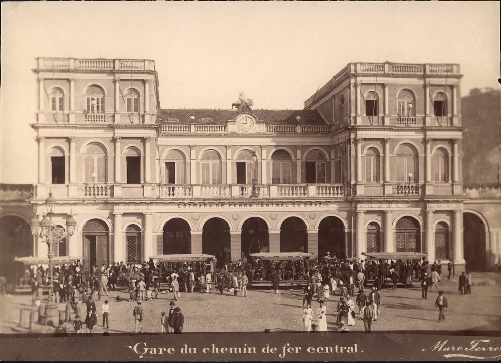 A antiga gare da Central do Brasil — Foto: Marc Ferrez / Convênio Leibniz-Institut für Länderkunde, Leipzig / Acervo Instituto Moreira Salles