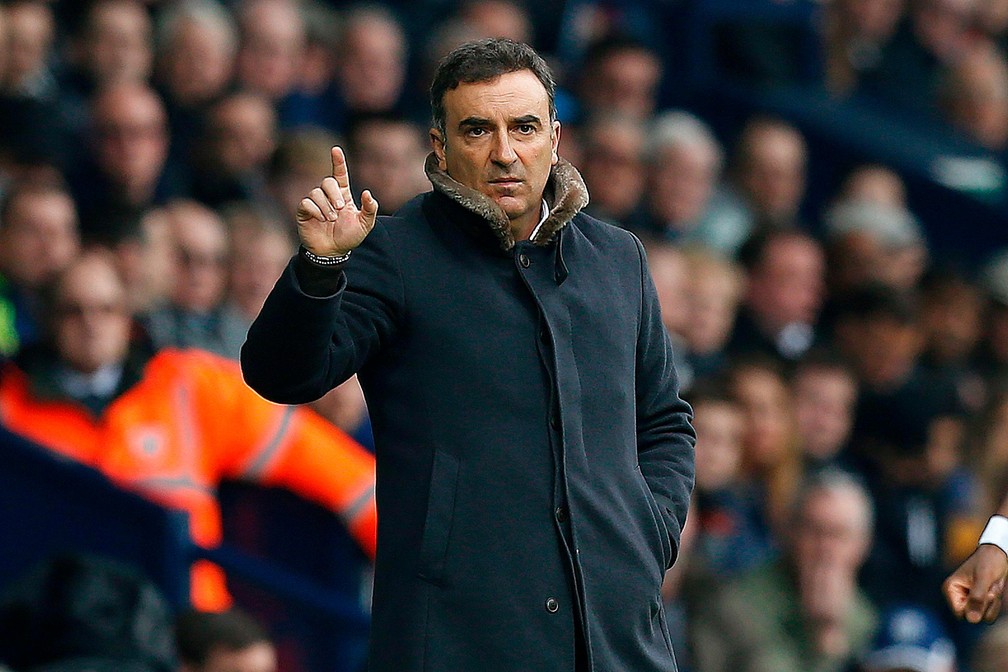 Braga anuncia saída do técnico Carlos Carvalhal, que já foi alvo do Flamengo