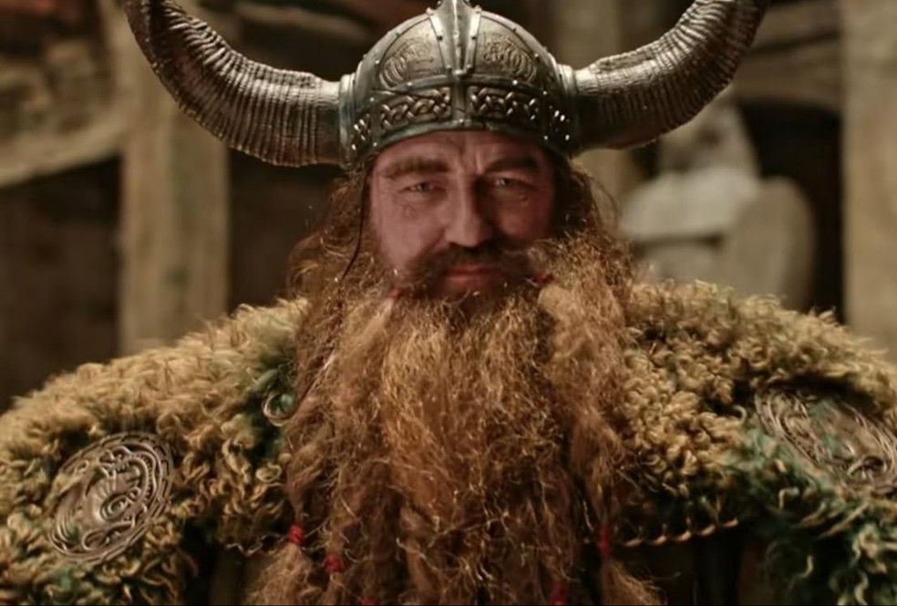 Gerard Butler vive o persongem Stoico em'Como treinar o seu dragão' (2025), de Dean DeBlois — Foto: Divulgação
