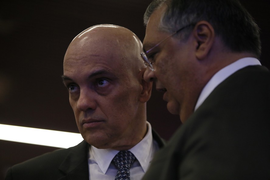 Os ministros Alexandre de Moraes e Flávio Dino, do STF