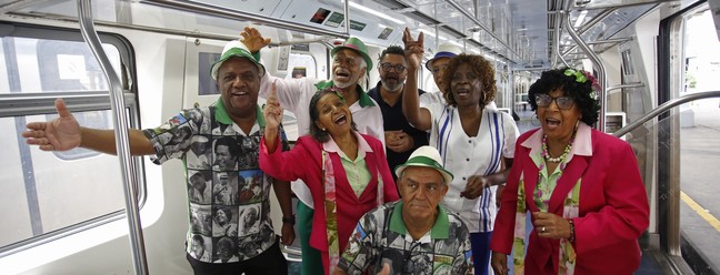 Members of the old guard of Imperio Serrano, Portela and Manguera: everyone will be on board the Samba train, this Saturday (7) - Photo: Custodio Coimbra/Agência O Globo