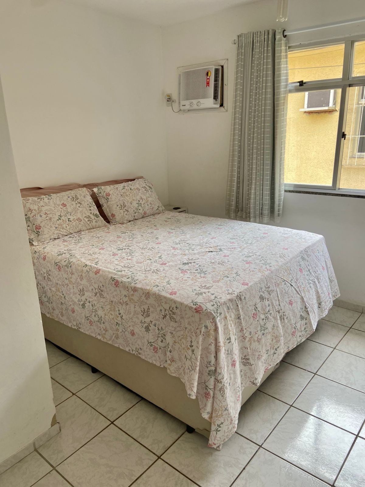 Quarto de Daniele Hypolito. A ex-ginasta vive com o marido Fábio Castro no Rio de Janeiro e mora perto do irmão Diego — Foto: Divulgação