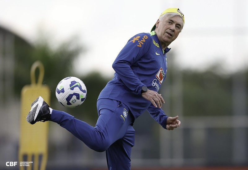 Carlo Ancelotti convoca seleção brasileira para jogos contra Chile e Bolívia nas Eliminatórias; acompanhe ao vivo