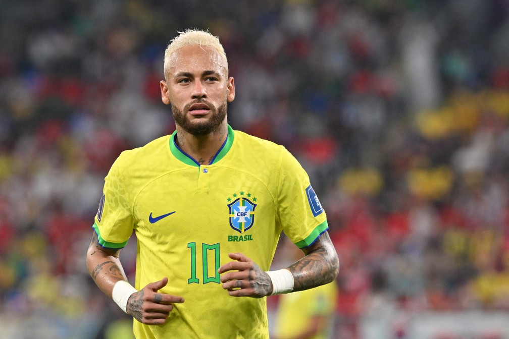 Neymar em campo pela seleção brasileira na Copa do Mundo de 2022 — Foto: Nelson Almeida / AFP