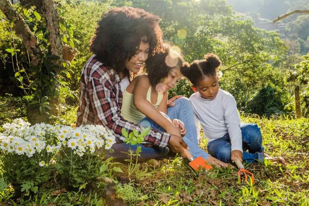 Meta-análises recentes confirmam: cultivar a gratidão reduz os sintomas de ansiedade e depressão e aumenta a satisfação com a vida — Foto: Freepik