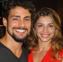 Grazi Massafera saiu do "BBB 5" namorando o também participante Alan Passos, mas em 2007 assumiu o namoro com Cauã Reymond, com quem ficou até 2013. Eles são pais de Sofia, de 13 anos — Foto: reprodução