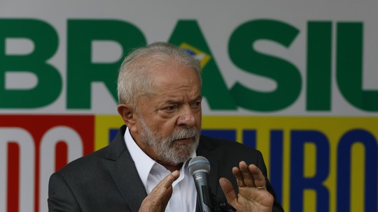 Líder do PSB diz que Lula precisa conversar com Centrão para evitar novas derrotas  