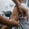 Vacinação contra dengue em Brasília: pouca adesão em todo o país - Brenno Carvalho / Agência O Globo