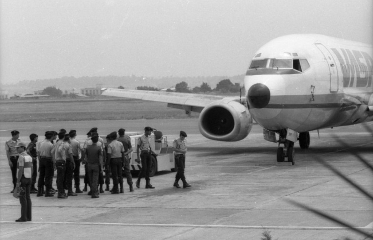 Sequestro do voo 375: A tentativa de jogar um avião sobre o Palácio do ...
